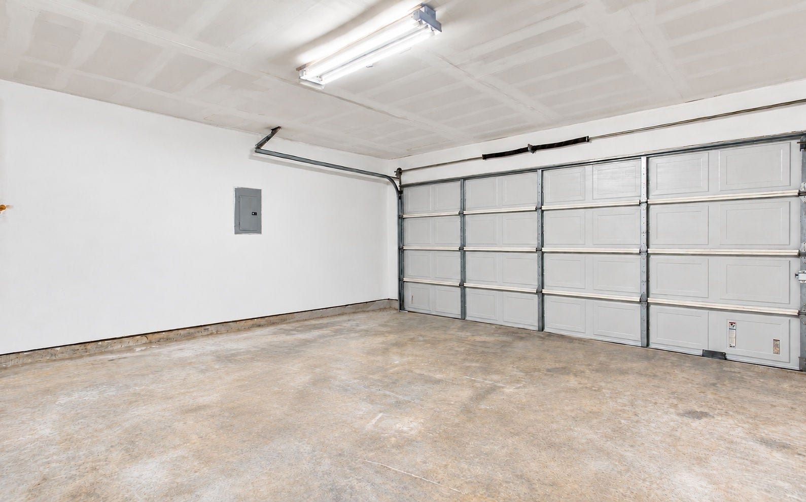 5226 Chasewood Drive, Bacliff, TX 77518 The two-car garage!