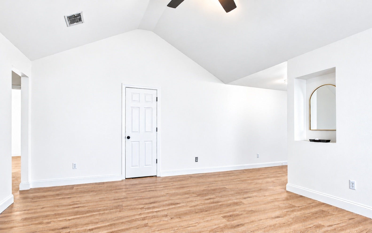 5226 Chasewood Drive, Bacliff, TX 77518 Another angle of the living room!