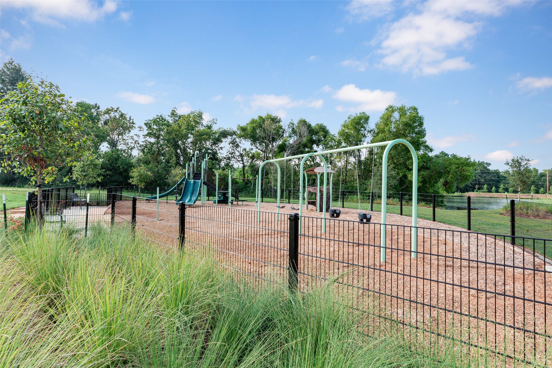 9206 Crestone Peak Drive, Willis, TX 77318 9206 Crestone Peak Drive, Willis, TX 77318