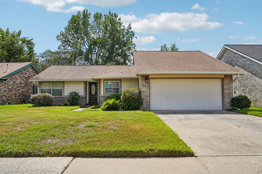 Property photo for 10219 Sand Pass Lane, Houston, TX