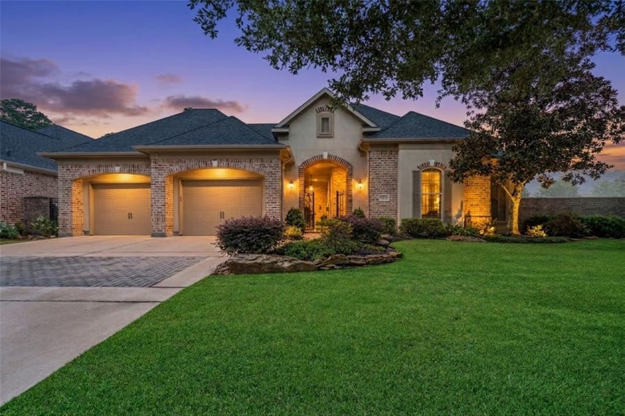 Property photo for 5502 Regal Landing Drive, Kingwood, TX