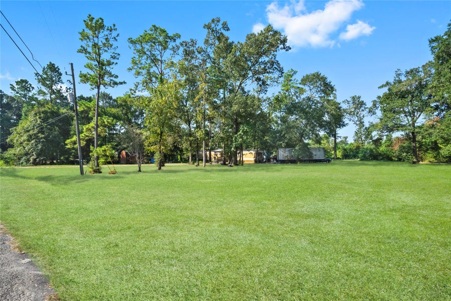 Property photo for 18900 Deer Glen Drive, Conroe, TX