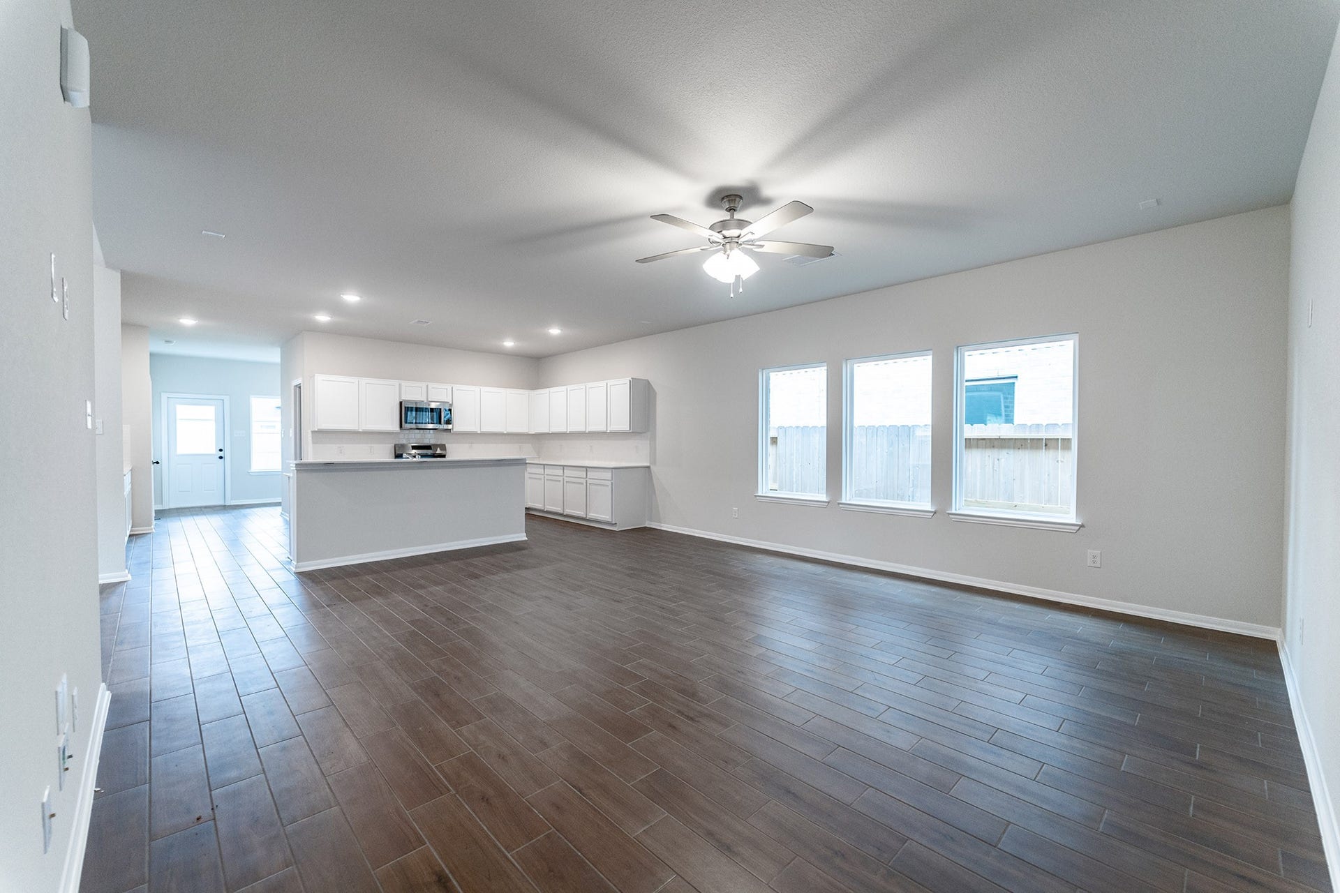 1926 Middle Pass Lane, Angleton, TX 77515 1926 Middle Pass Lane, Angleton, TX 77515