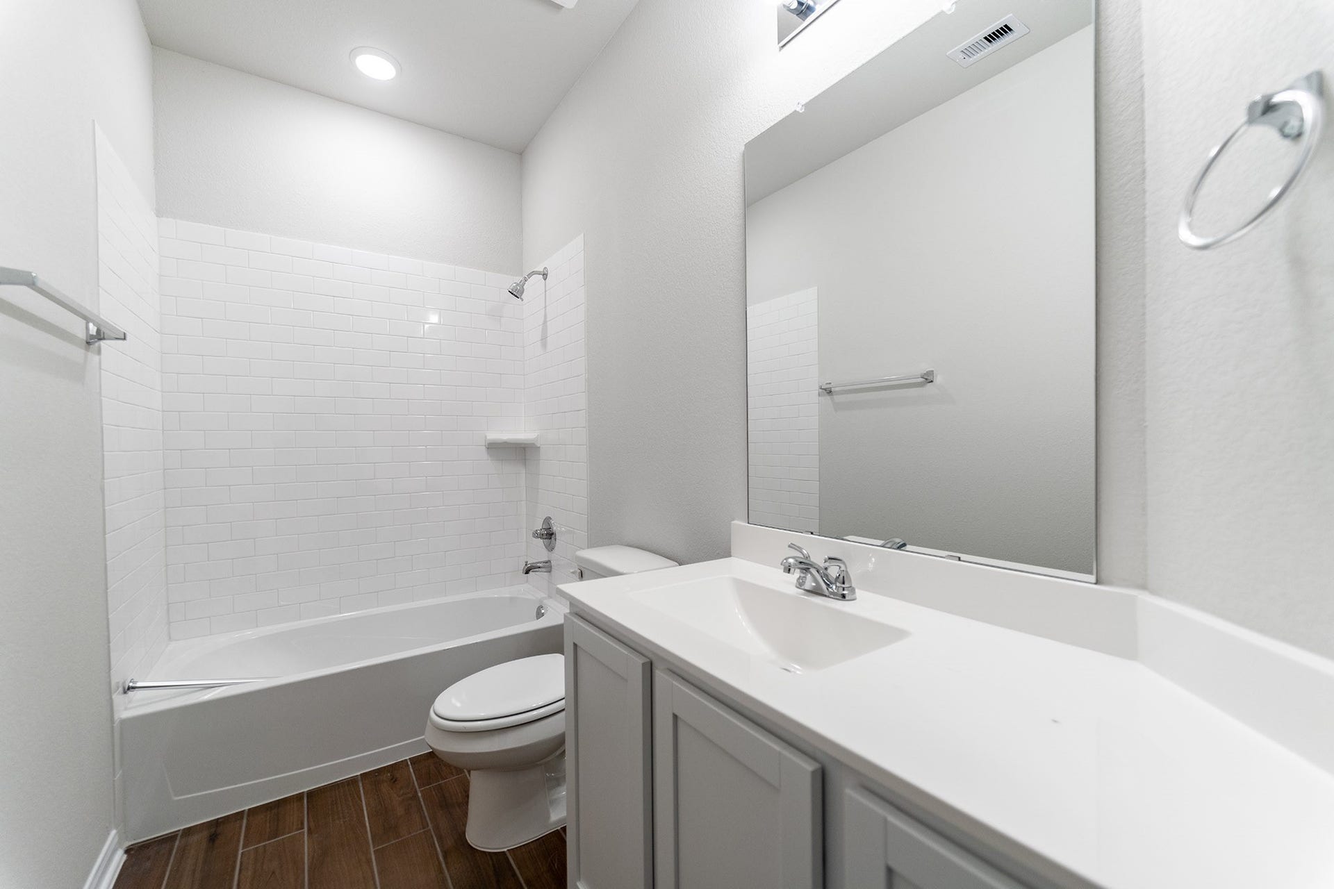 1926 Middle Pass Lane, Angleton, TX 77515 1926 Middle Pass Lane, Angleton, TX 77515