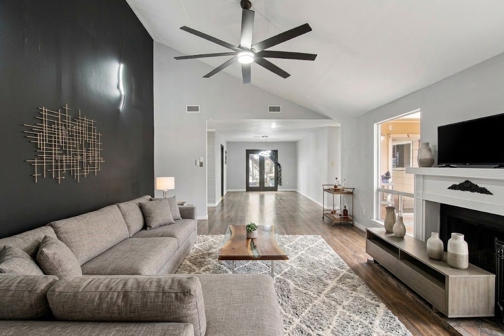 6330 Ludington Drive, Houston, TX 77035 6330 Ludington Drive, Houston, TX 77035