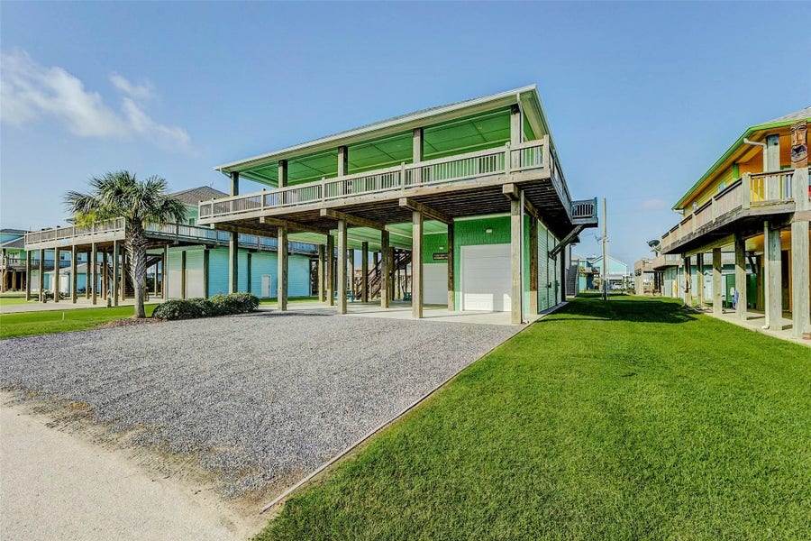 Property photo for 951 Kenlyn Drive, Port Bolivar, TX