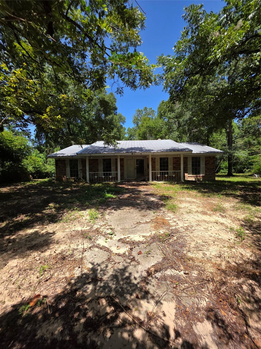 Property photo for 9739 Lakeview Drive, Houston, TX