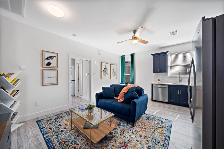 Property photo for 207 E 38Th Street E, #B, Houston, TX