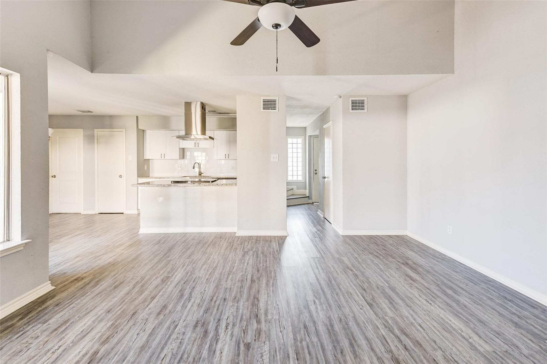 10318 Sommerville Avenue, Houston, TX 77041 10318 Sommerville Avenue, Houston, TX 77041