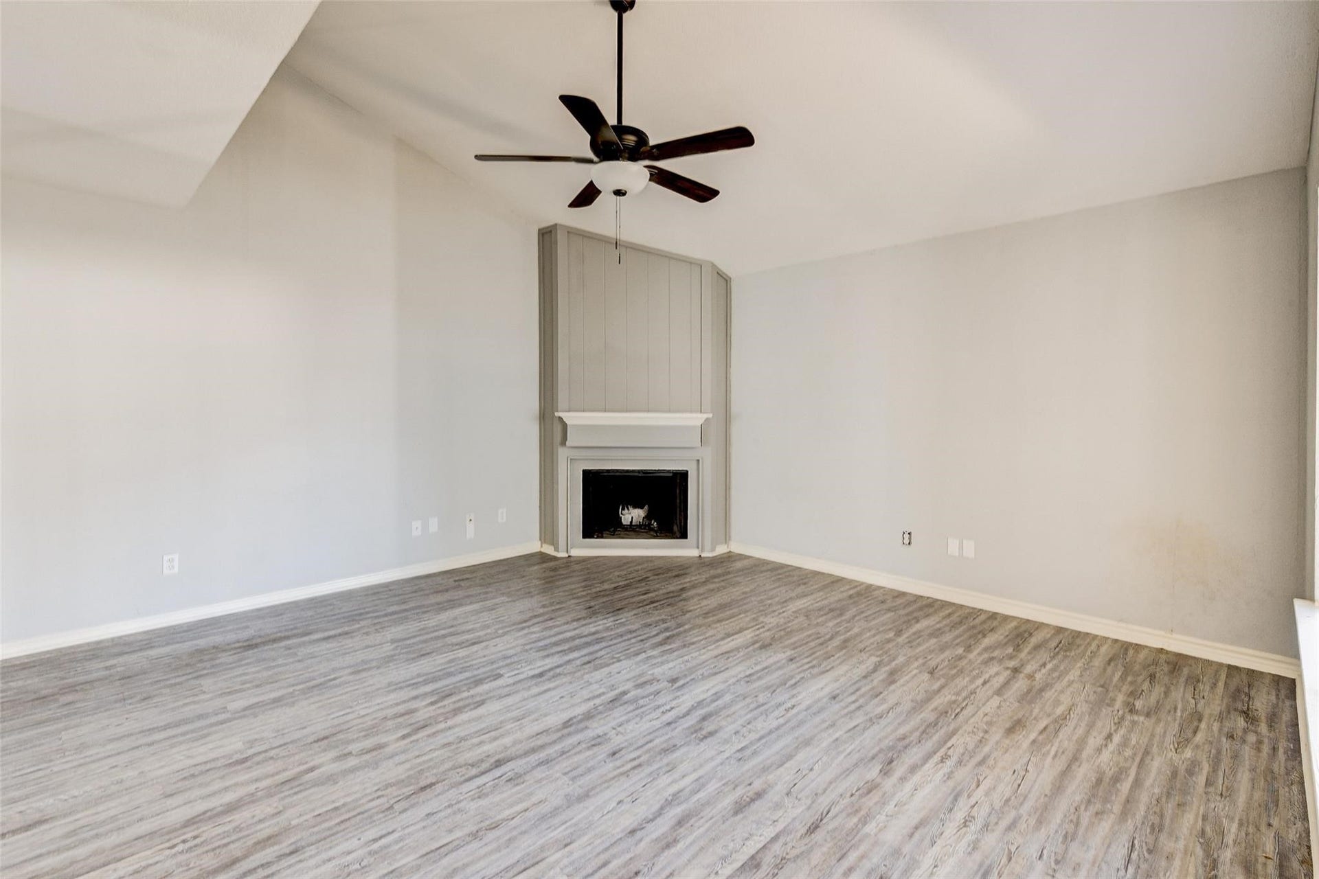 10318 Sommerville Avenue, Houston, TX 77041 10318 Sommerville Avenue, Houston, TX 77041