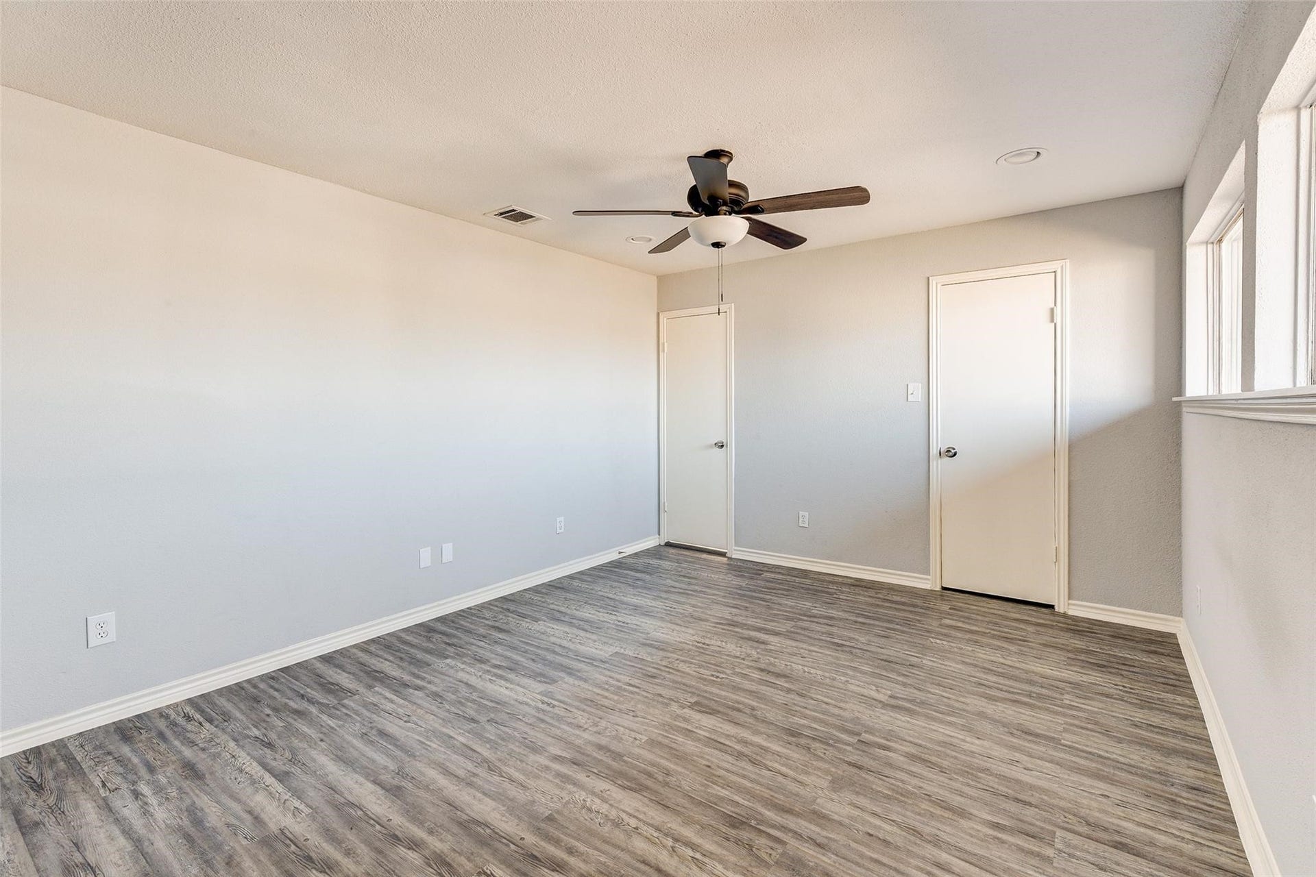 10318 Sommerville Avenue, Houston, TX 77041 10318 Sommerville Avenue, Houston, TX 77041