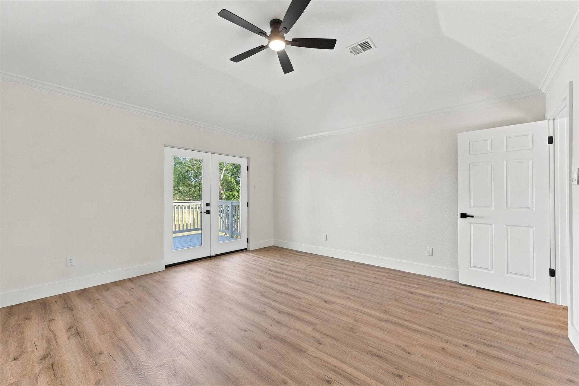 4756 Oakmont Court, League City, TX 77573 4756 Oakmont Court, League City, TX 77573