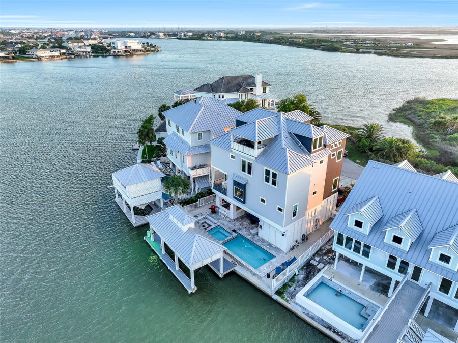 Property photo for 3430 Treasure Circle, Galveston, TX