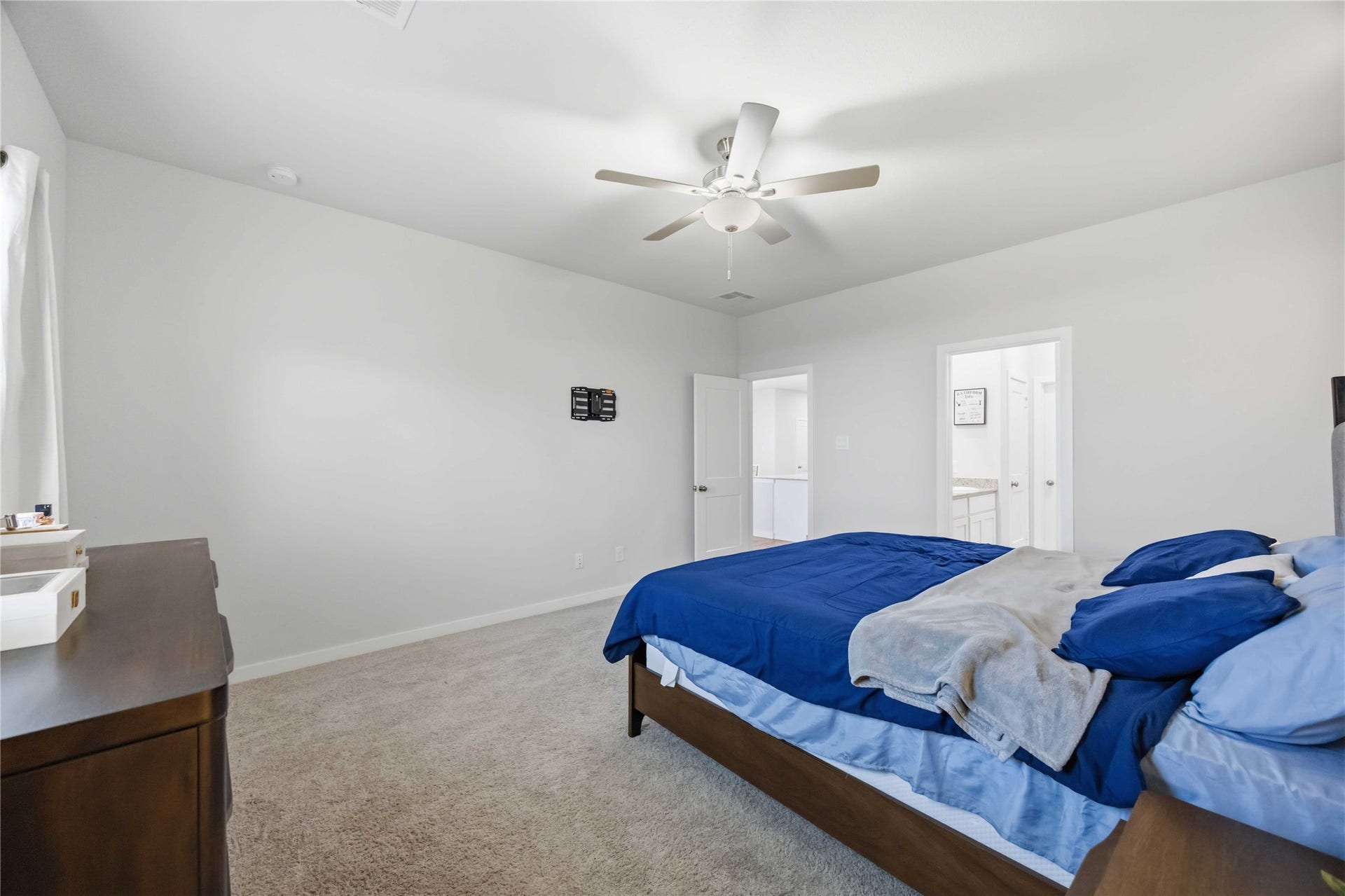 Primary Room View