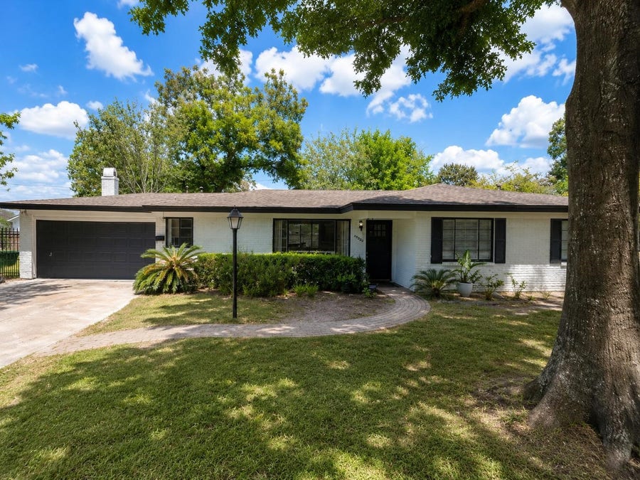Property photo for 9350 Livernois Road, Houston, TX