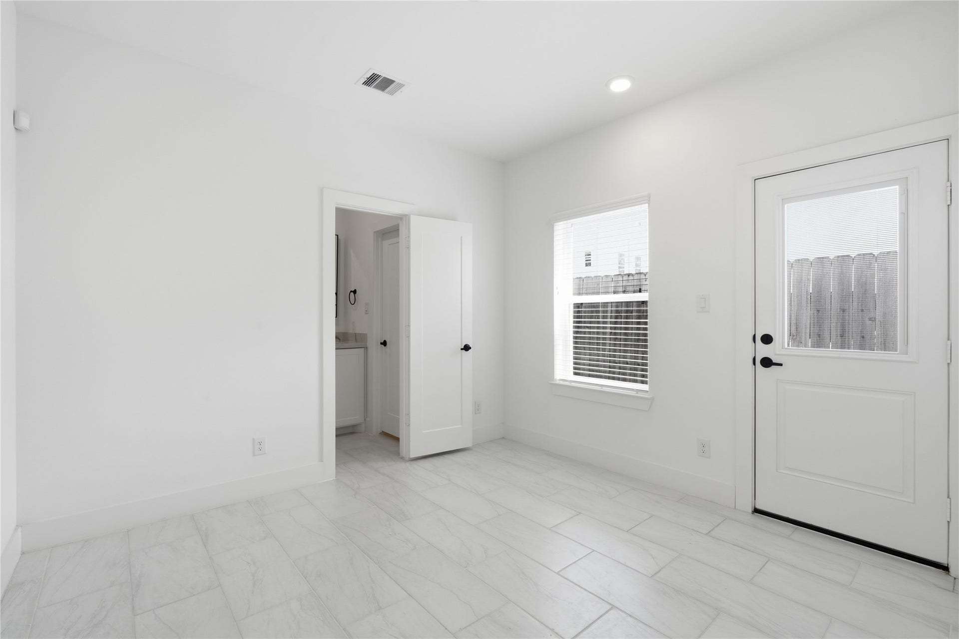 712 W Donovan Street, #C, Houston, TX 77091