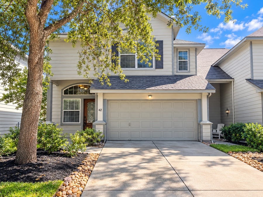 Property photo for 42 E Burberry Circle, The Woodlands, TX