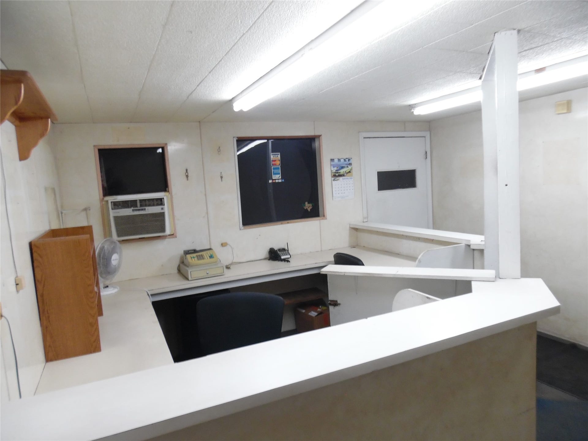 14084 Highway 6, Santa Fe, TX 77517 14084 Highway 6, Santa Fe, TX 77517