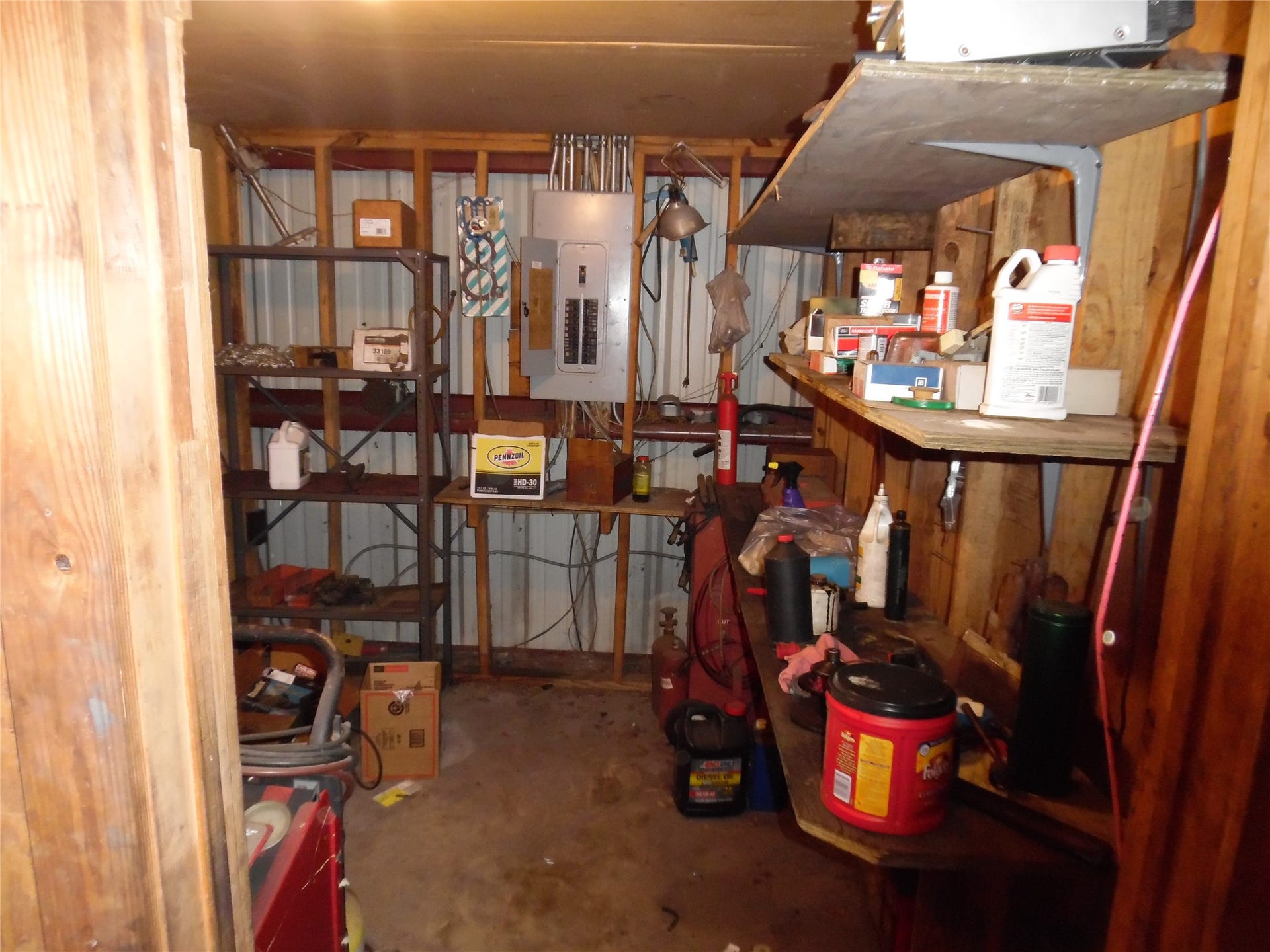 14084 Highway 6, Santa Fe, TX 77517 Tool Room