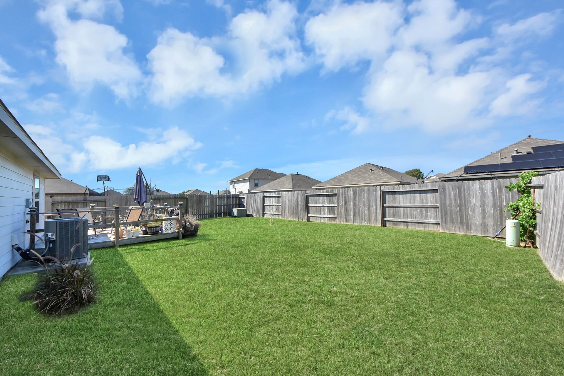8611 River Crest Drive, Baytown, TX 77521 8611 River Crest Drive, Baytown, TX 77521
