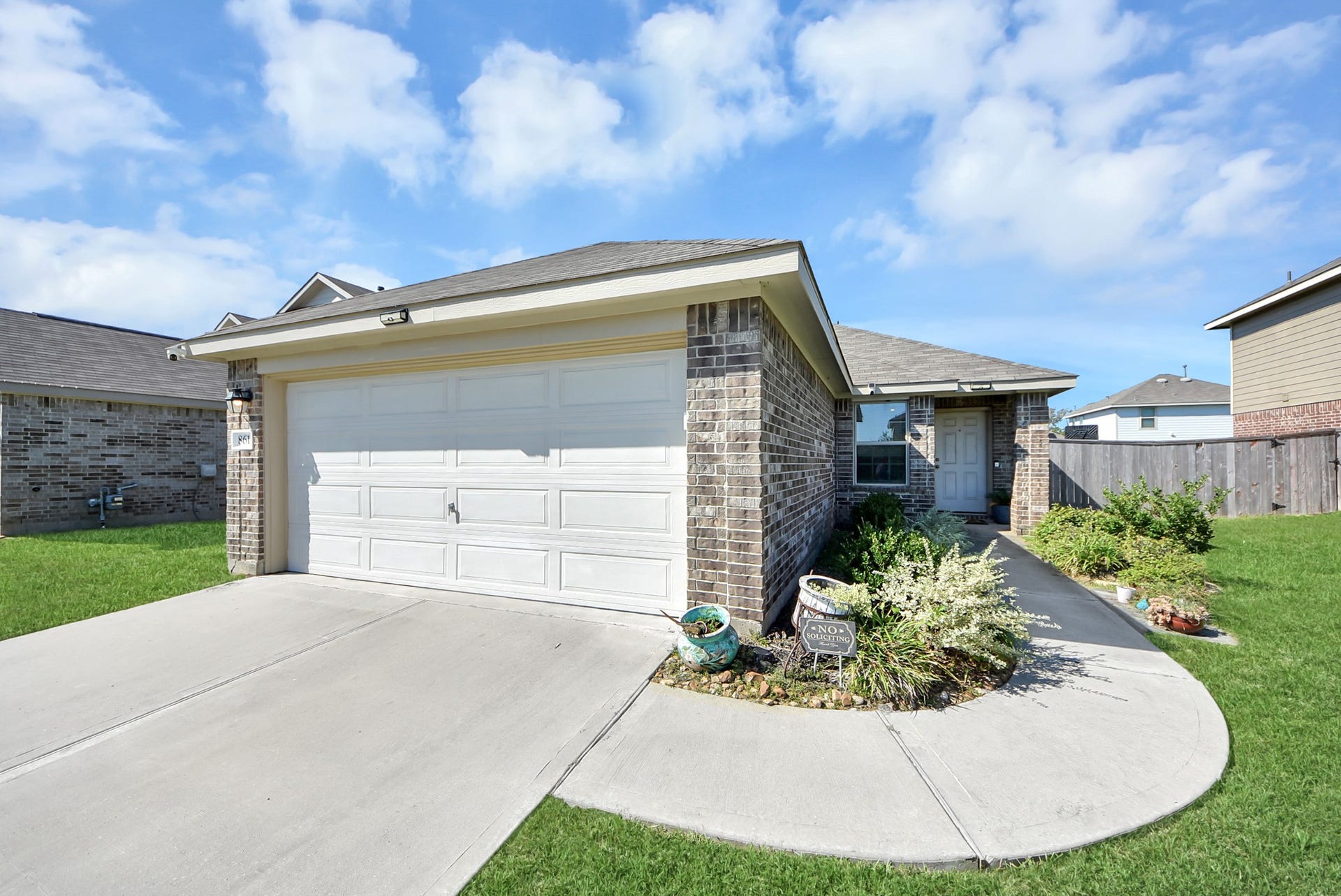 8611 River Crest Drive, Baytown, TX 77521 8611 River Crest Drive, Baytown, TX 77521