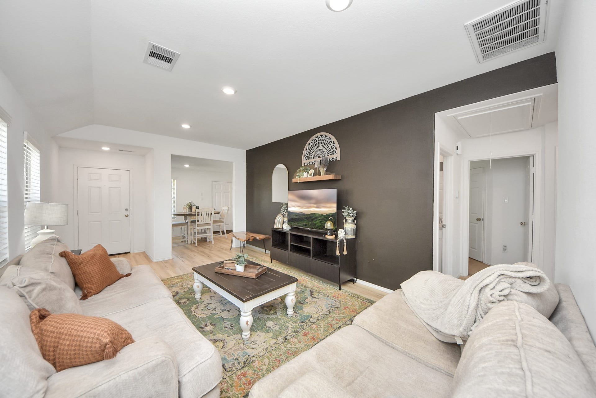 8611 River Crest Drive, Baytown, TX 77521 Welcome Home!