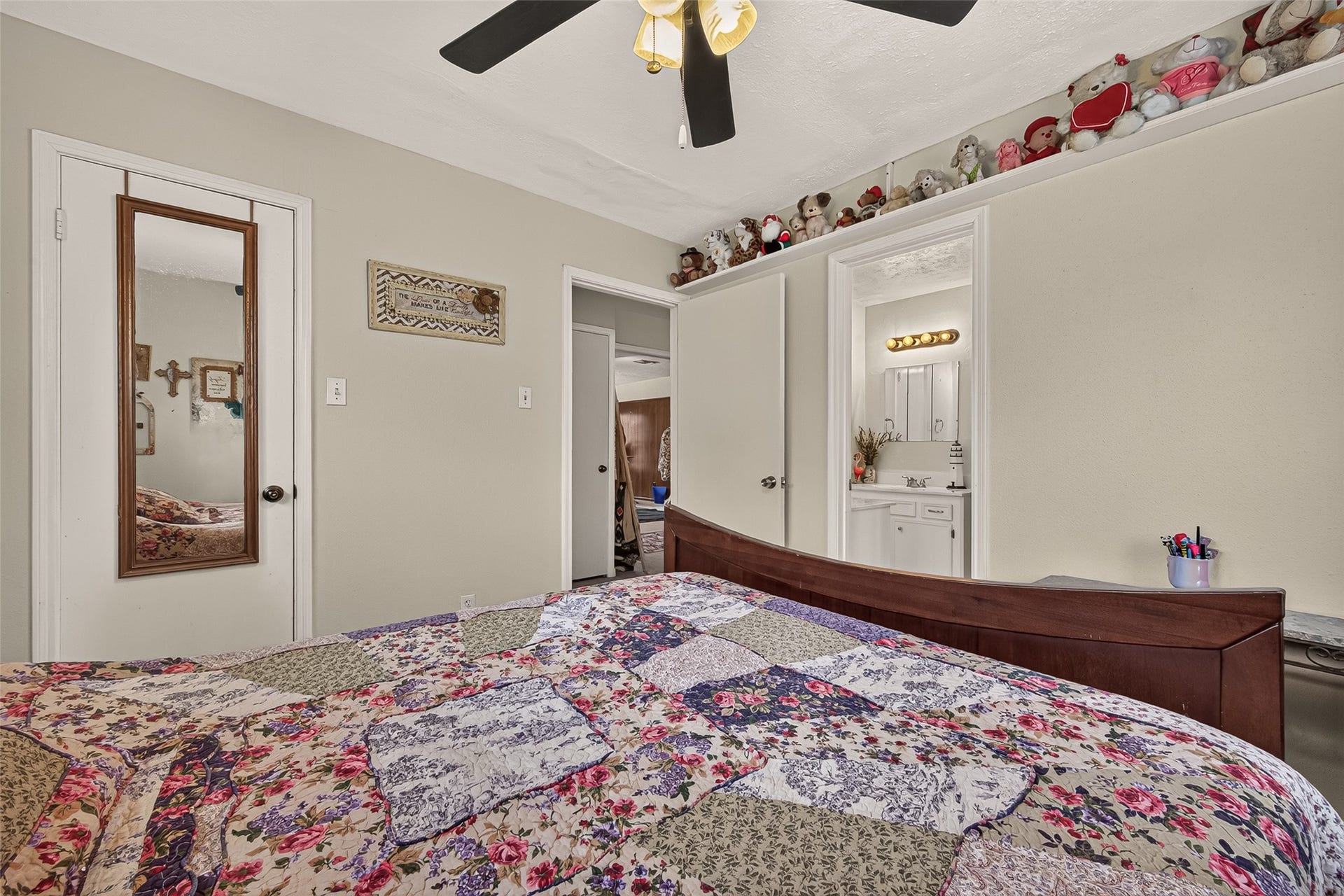 2016 Meadow Lane, Richmond, TX 77469 2016 Meadow Lane, Richmond, TX 77469