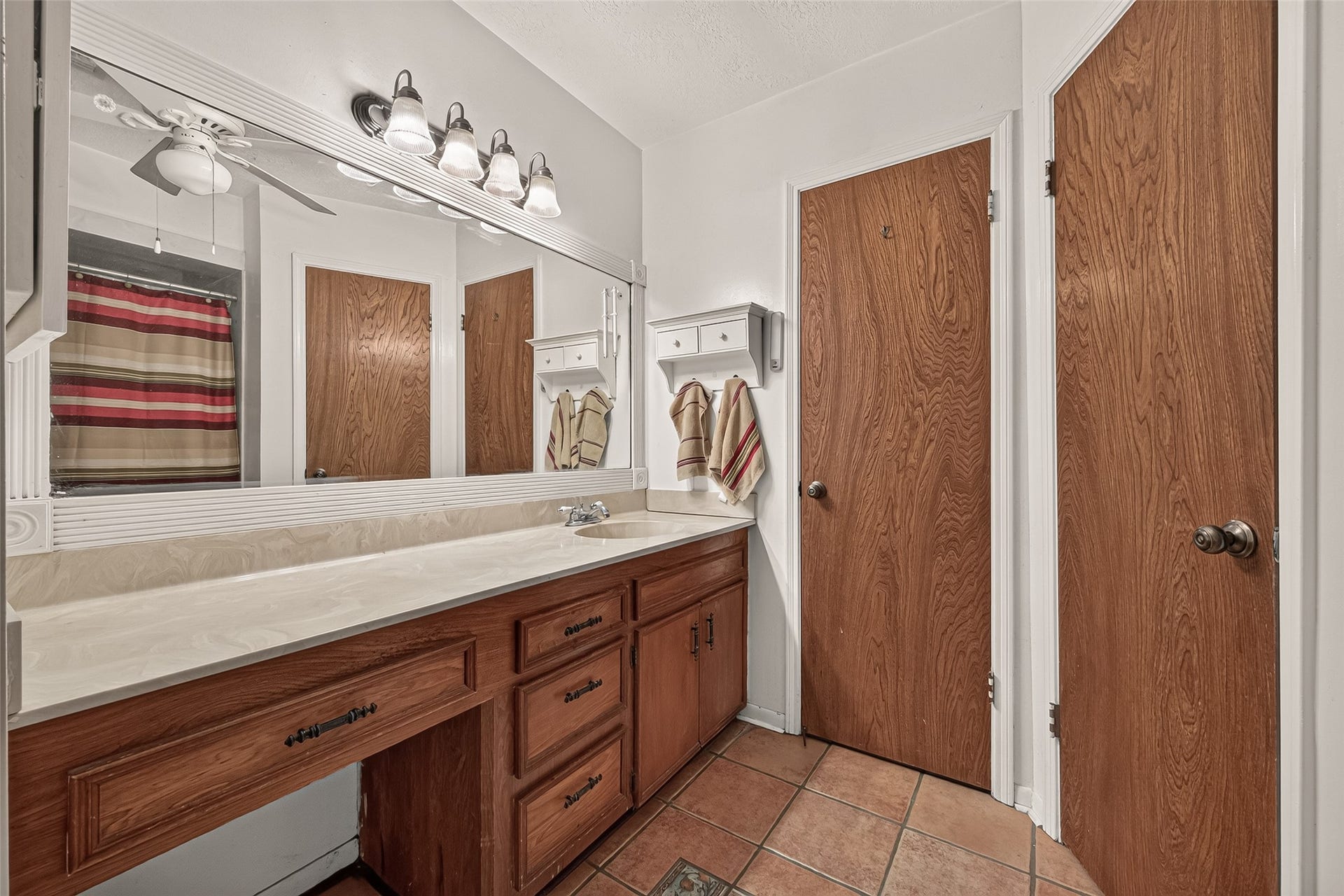 2016 Meadow Lane, Richmond, TX 77469 2016 Meadow Lane, Richmond, TX 77469