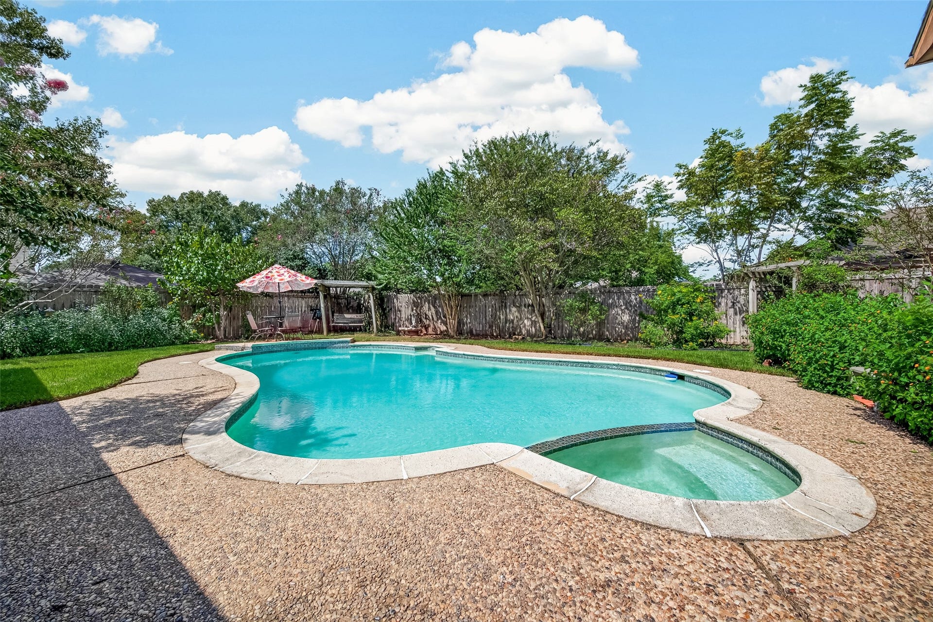 2016 Meadow Lane, Richmond, TX 77469 2016 Meadow Lane, Richmond, TX 77469