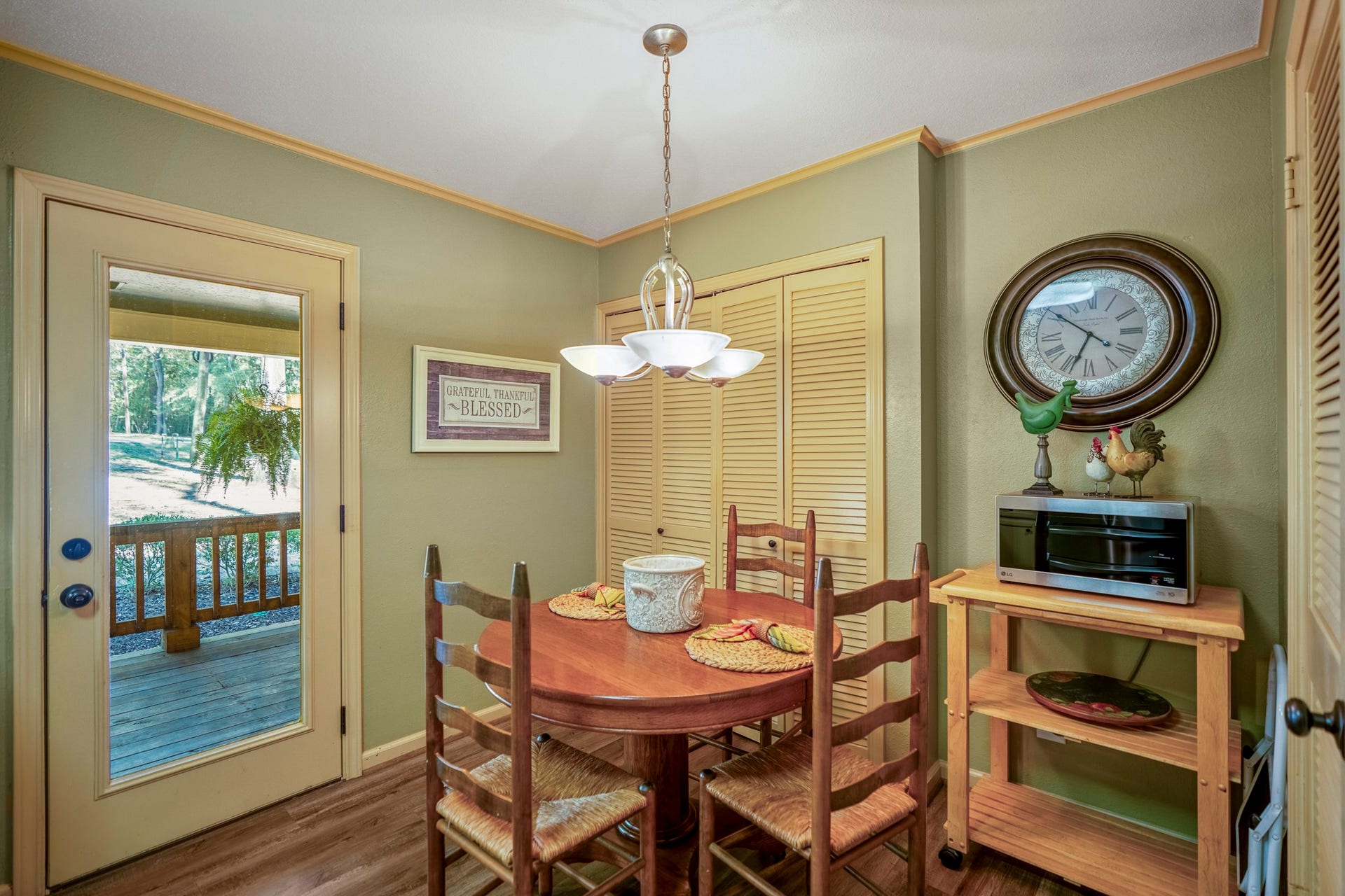 2001 Northshore Drive, Conroe, TX 77304