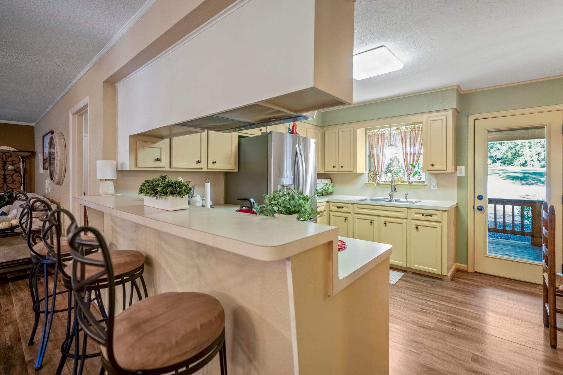 2001 Northshore Drive, Conroe, TX 77304