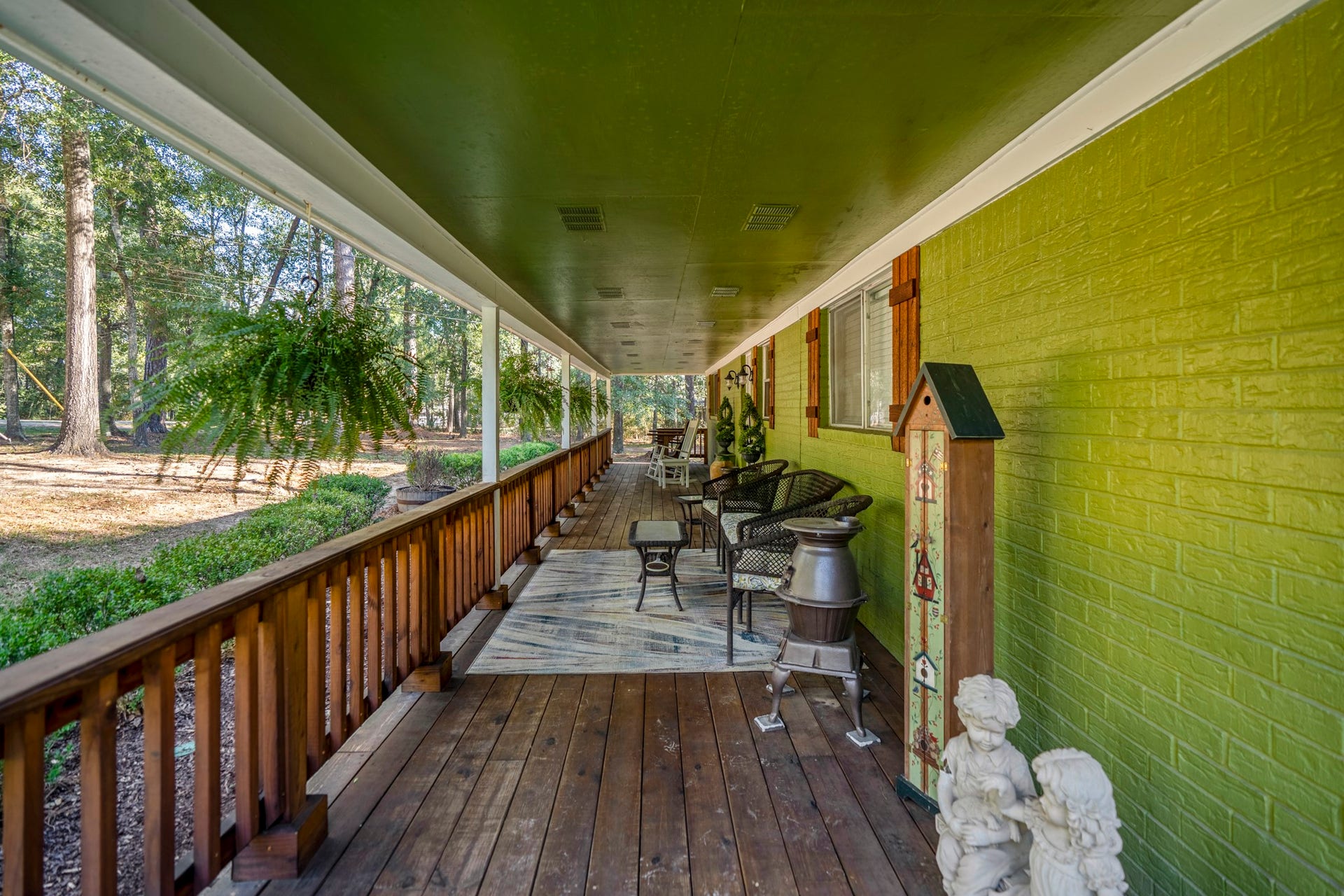 2001 Northshore Drive, Conroe, TX 77304