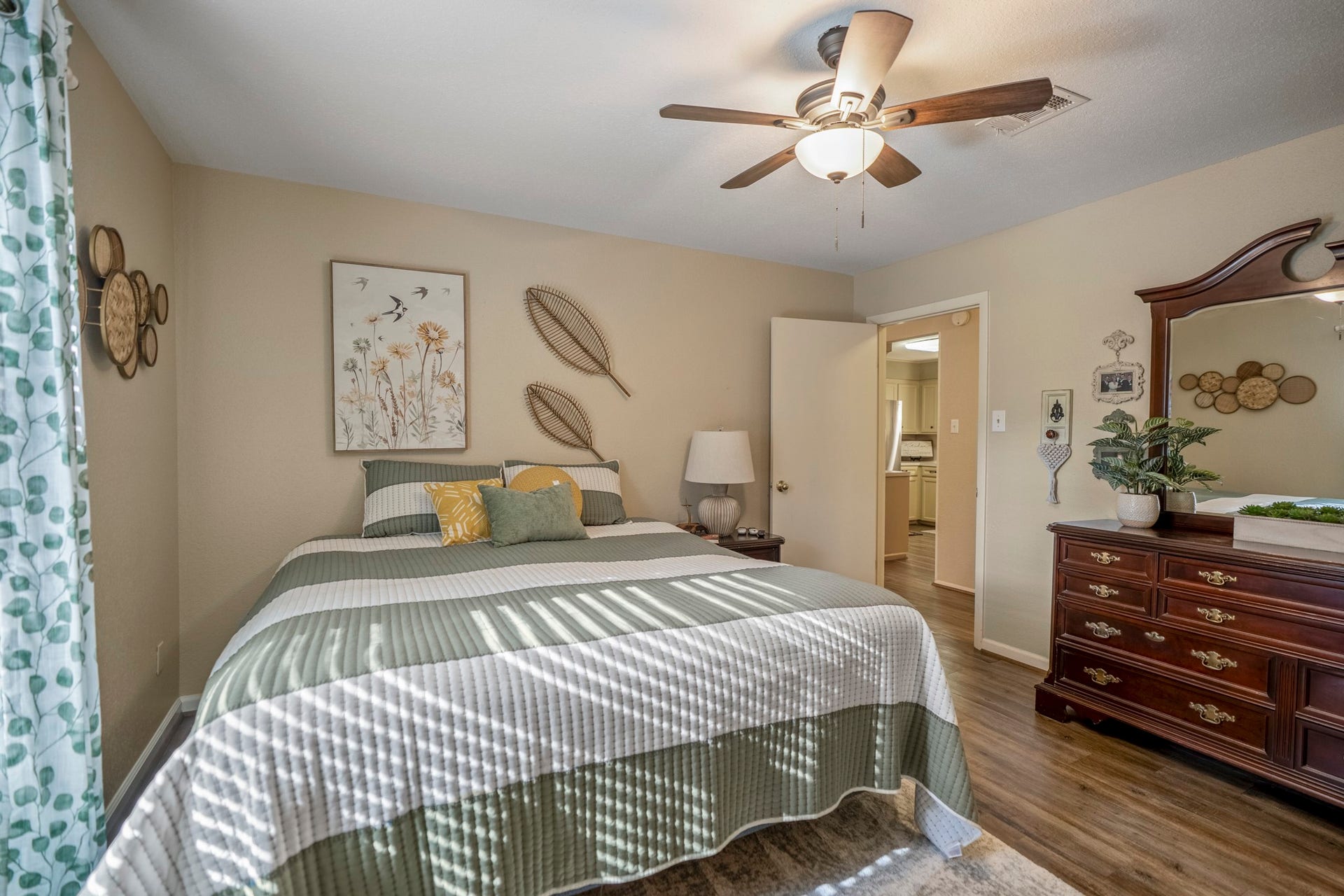 2001 Northshore Drive, Conroe, TX 77304