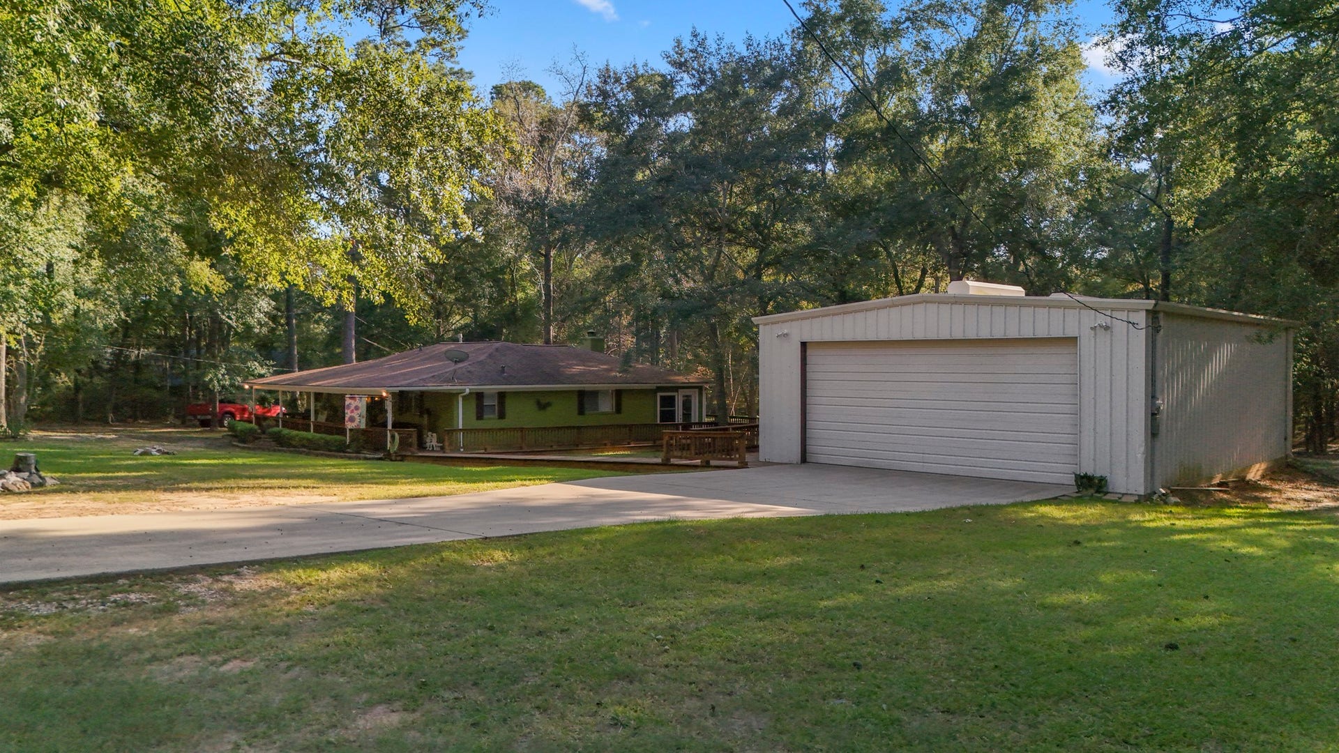 2001 Northshore Drive, Conroe, TX 77304