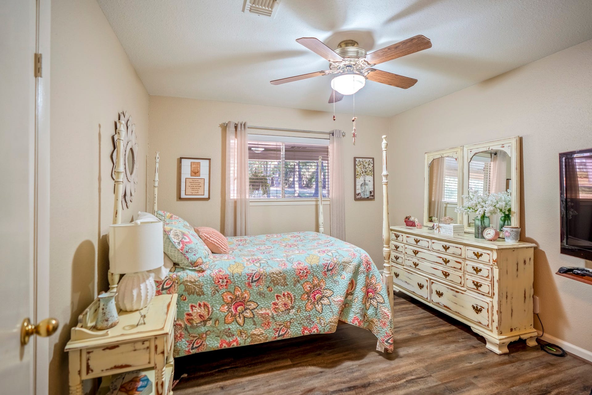 2001 Northshore Drive, Conroe, TX 77304