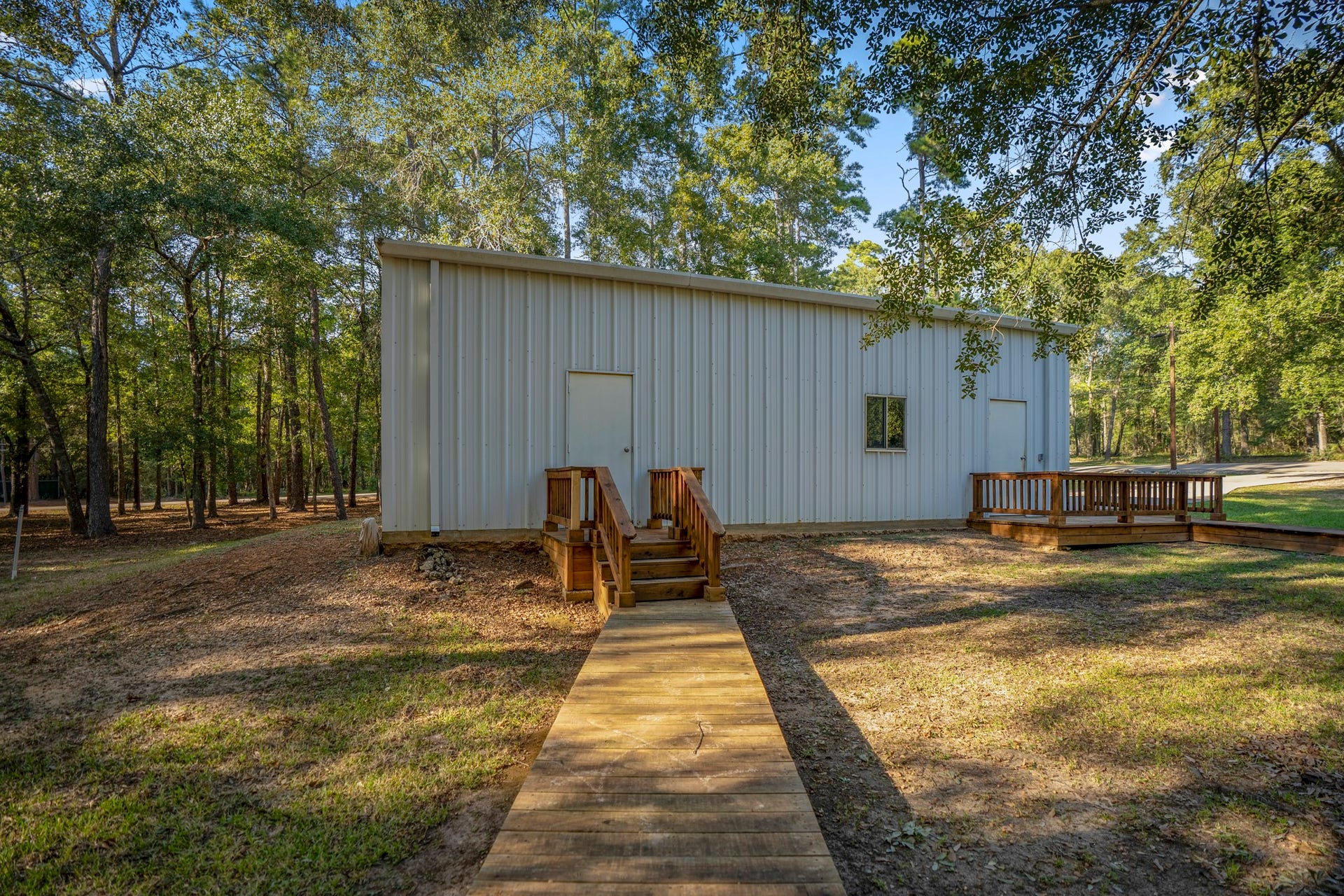 2001 Northshore Drive, Conroe, TX 77304