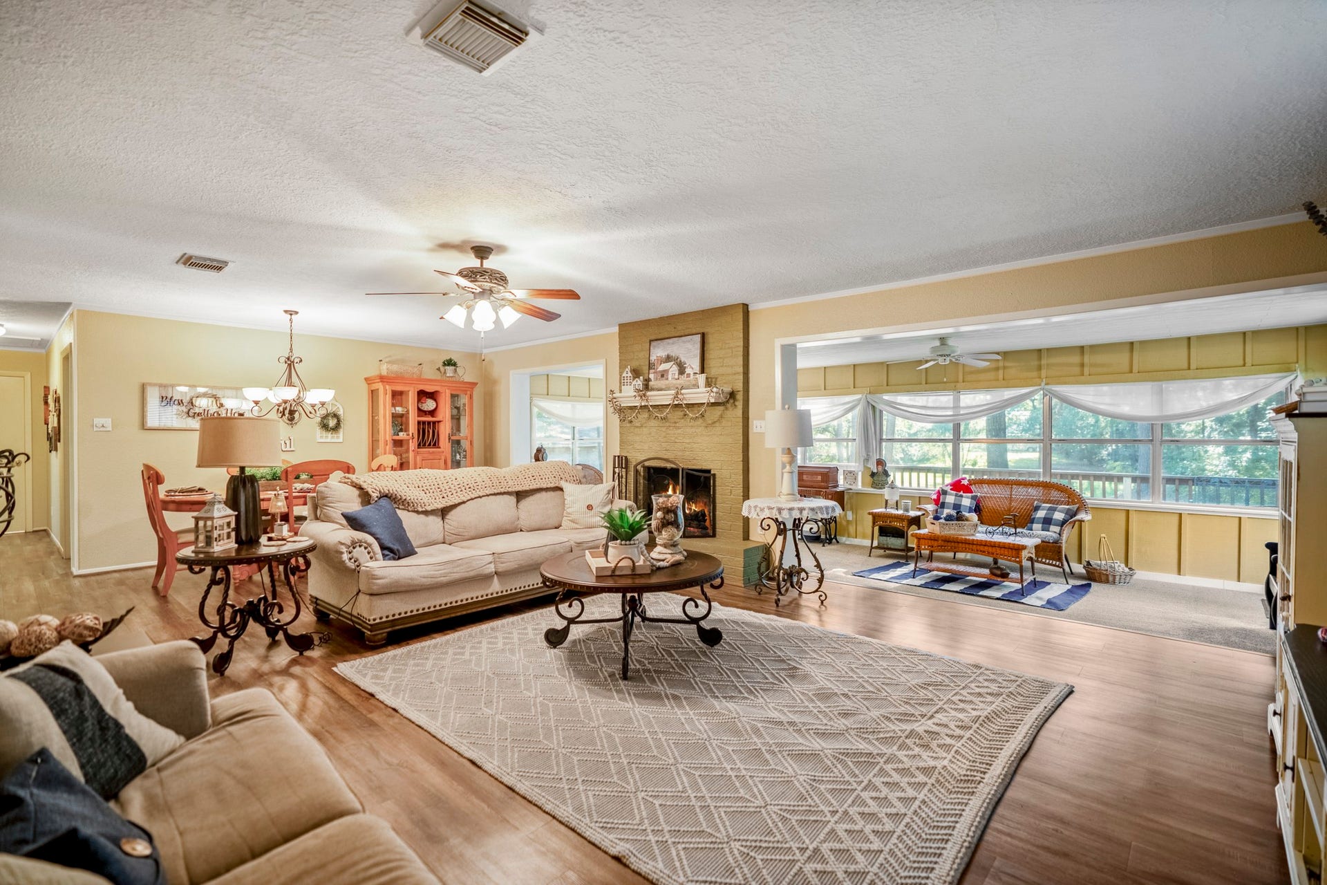 2001 Northshore Drive, Conroe, TX 77304
