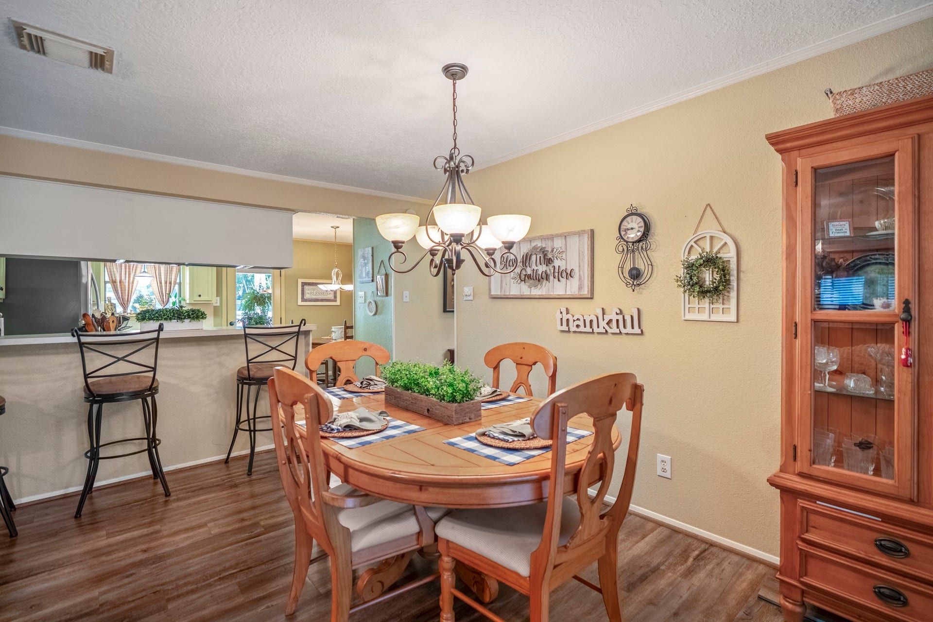 2001 Northshore Drive, Conroe, TX 77304