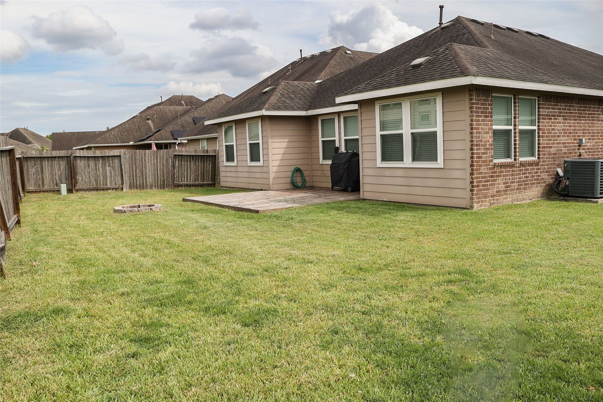 4703 N Bella Court, Alvin, TX 77511 4703 N Bella Court, Alvin, TX 77511