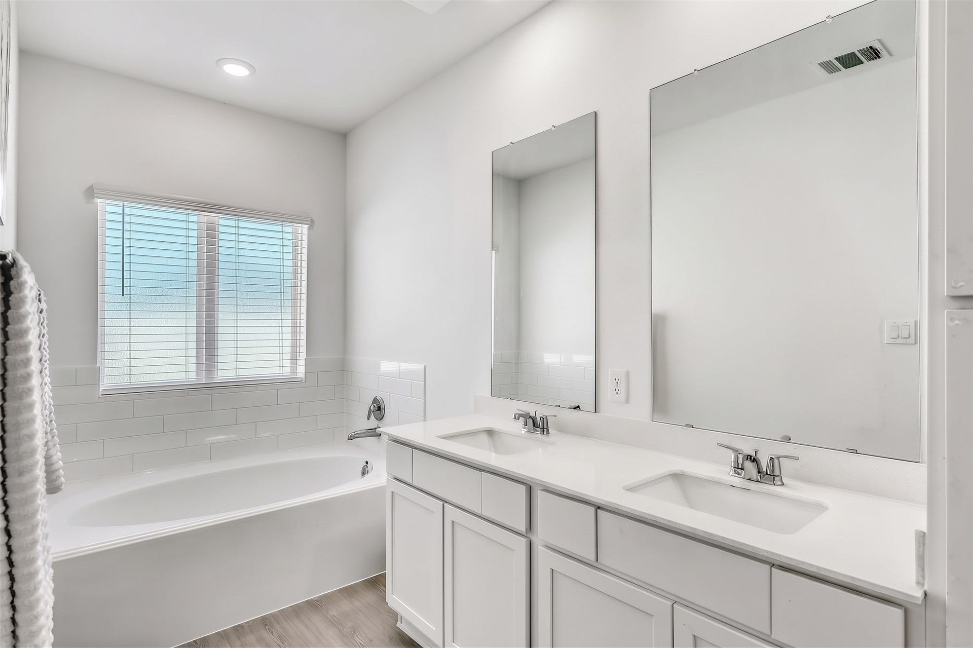 2160 Salinas Drive, Rosharon, TX 77583