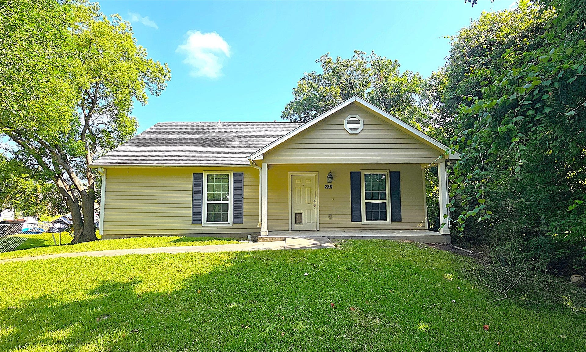 2311 12th Avenue, La Marque, TX 77568 2311 12th Avenue, La Marque, TX 77568