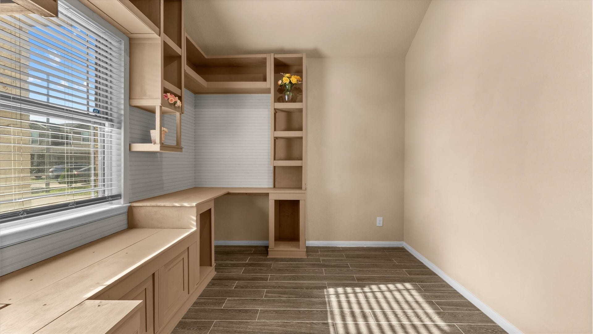 14105 Kamilia Road, Conroe, TX 77306 14105 Kamilia Road, Conroe, TX 77306