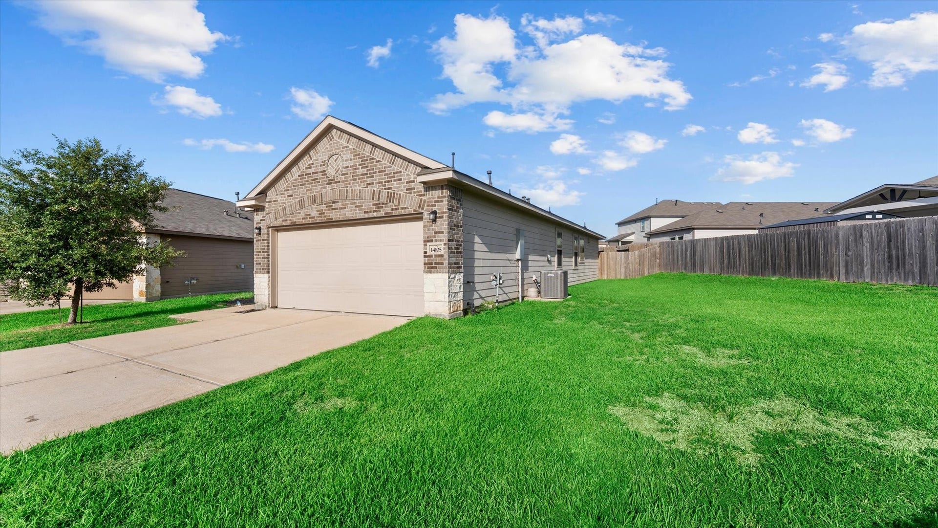 14105 Kamilia Road, Conroe, TX 77306 14105 Kamilia Road, Conroe, TX 77306