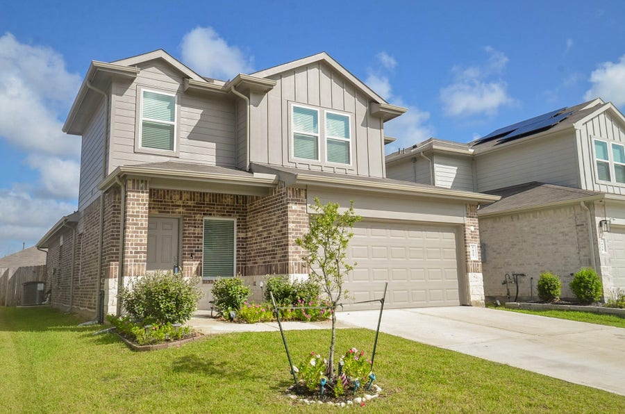 Property photo for 5427 Magnolia Heath Lane, Spring, TX