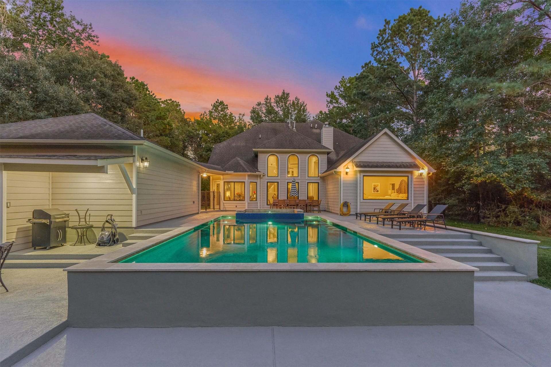 11632 Prince Andrew Court, Montgomery, TX 77316 Massive 19,000 gallon pool & spa fully fenced