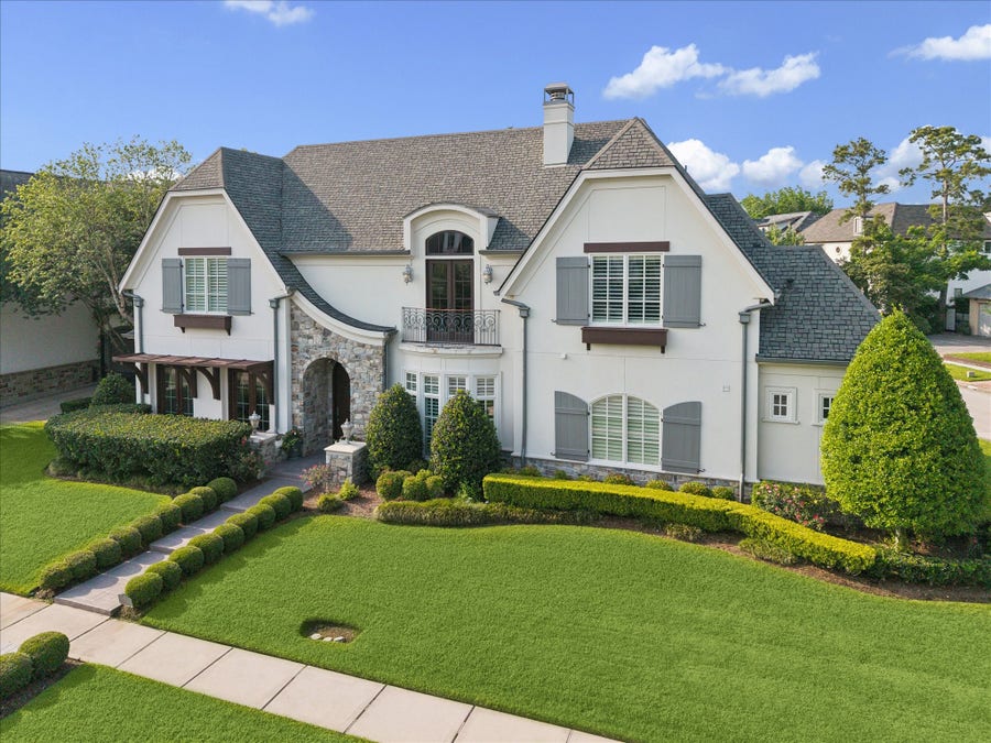 Property photo for 3714 Piping Rock Lane, Houston, TX