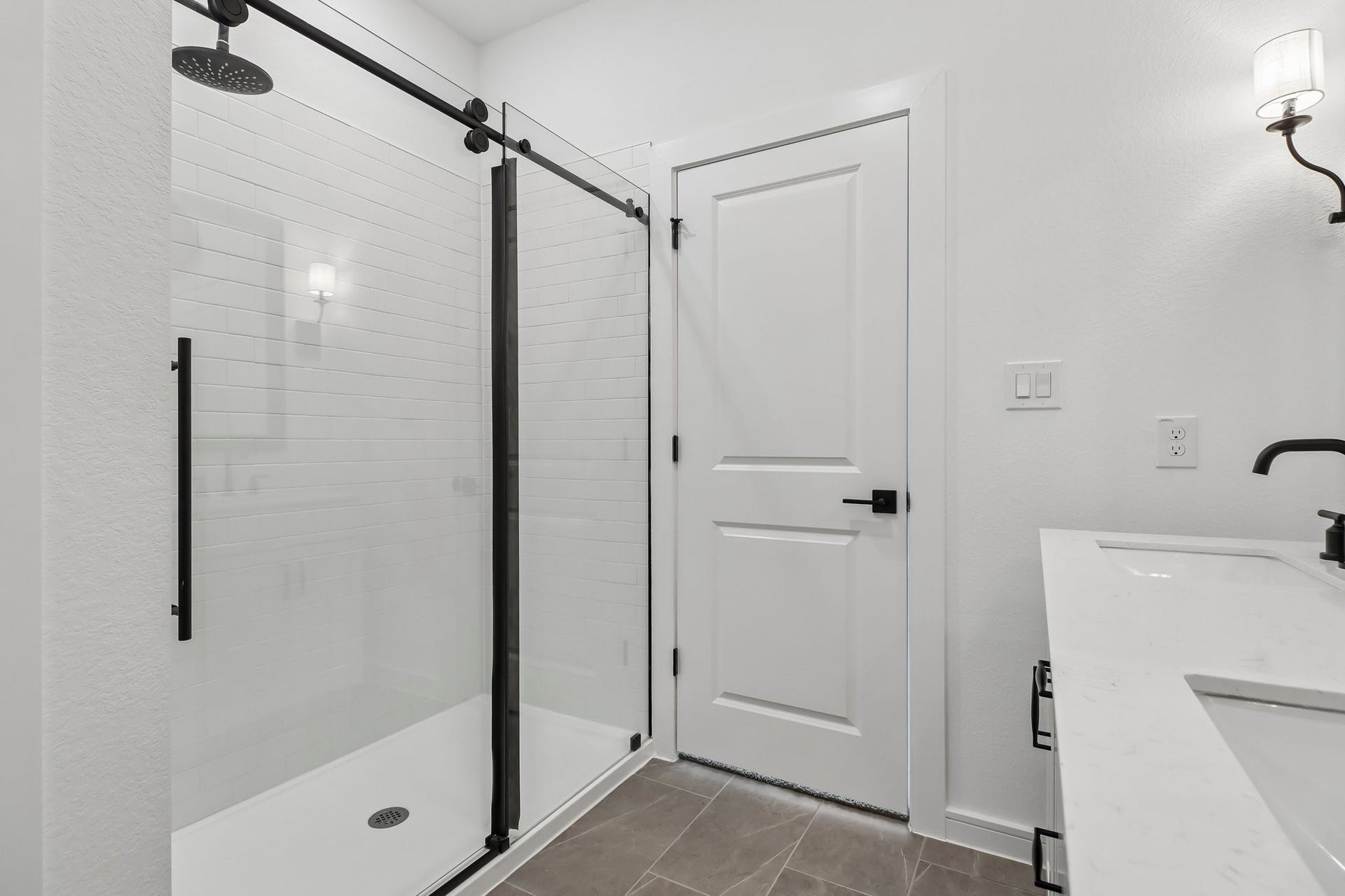 Serene primary bath