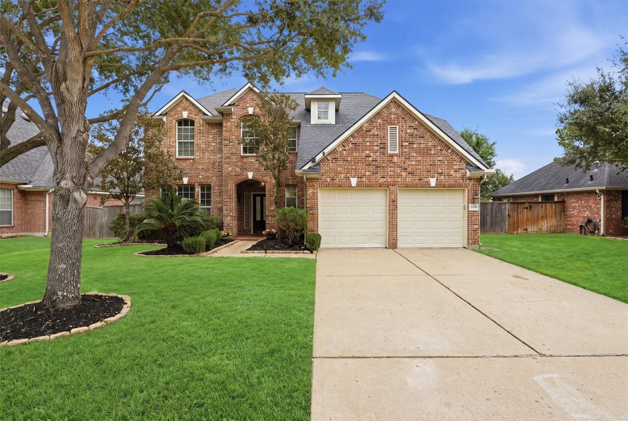 Property photo for 10510 Landsdowne Pointe Drive, Spring, TX