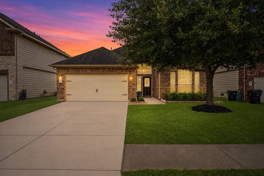 Property photo for 3426 Tulip Trace Drive, Spring, TX