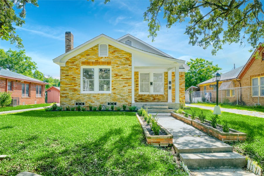 Property photo for 1569 Elliott Street, Houston, TX